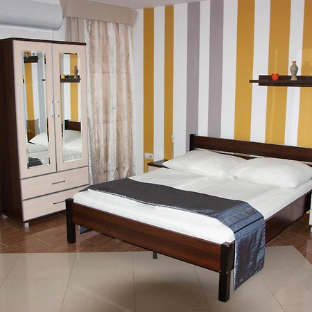 Aquarius Vendeghaz Hotell Szeged Exteriör bild