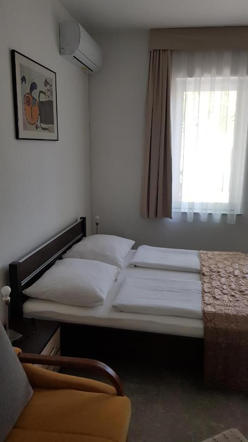Aquarius Vendeghaz Hotell Szeged Exteriör bild